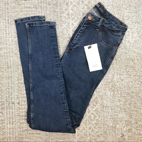 calça jeans de couro feminina